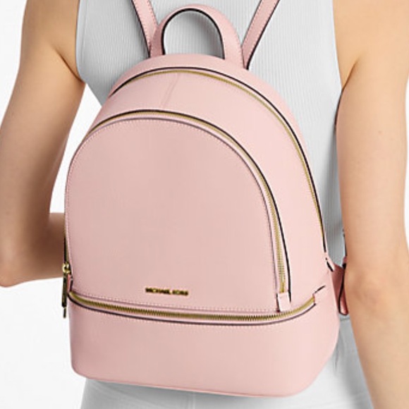 MICHAEL KORS Rhea Medium Zip Pebbled Leather Backpack
POWDER BLUSH
NWT - Picture 1 of 16